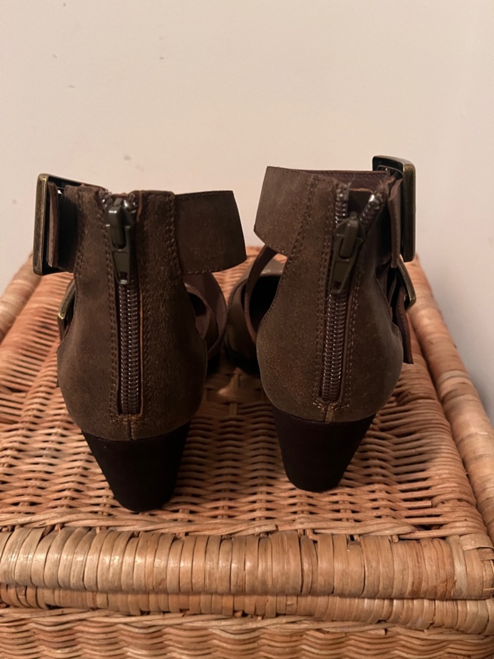 Free People X Jeffrey Campbell Hendrix Heels Brown Oiled Size 8 NIB - Picture 7 of 10
